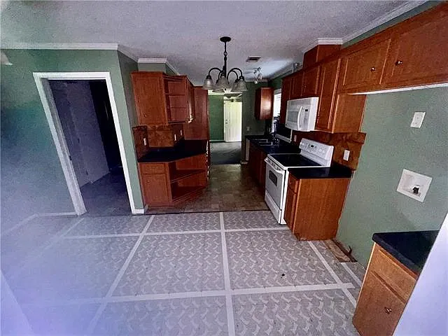 3 bed, 2.0 bath, 1000 sqft, $1,200 — Photo 3