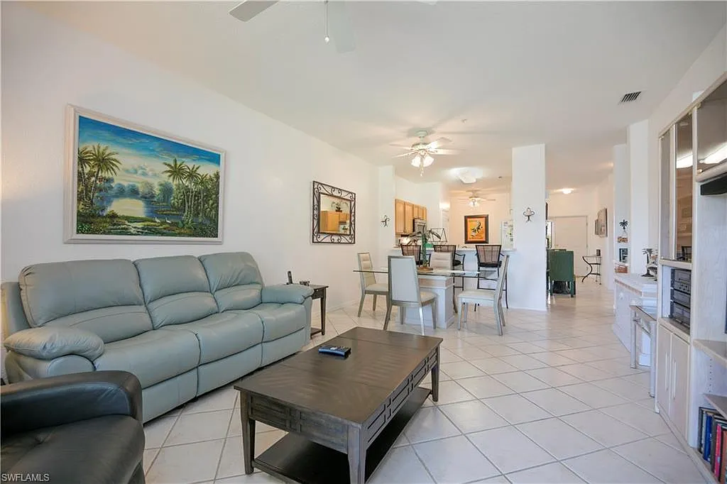 2 bed, 2.0 bath, 1417 sqft, $3,400 — Photo 2