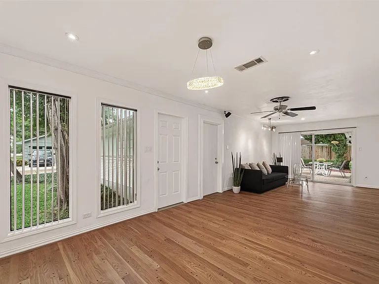 5666 Overbrook Ln — Photo 12
