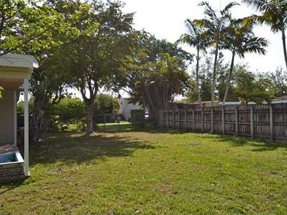 4th image of 13600 SW 78th Pl
