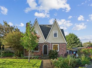 3001 45th Ave SW, Seattle, WA 98116