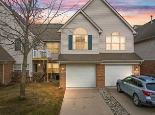 42842 Patty Ln, Belleville, MI 48111