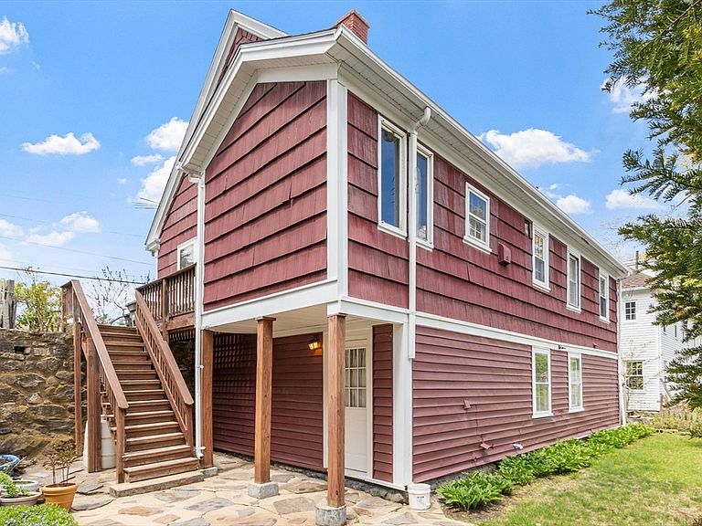 Listing photo 4