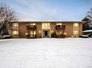 2951 Seymour Lake Rd UNIT 5, Oxford, MI 48371