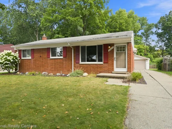29032 Rayburn St, Livonia, MI 48154