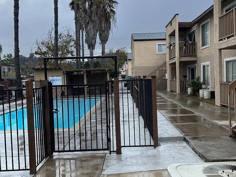 855 Portland St — Photo 3