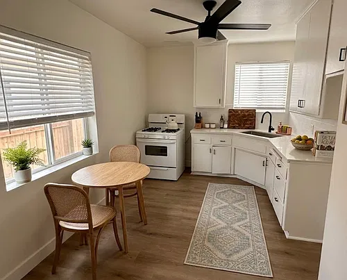 7603 North Hollywood Way Photo 1 7603 North Hollywood Way Photo 1