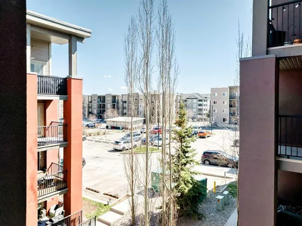 403 W Mackenzie Way SW #4304, Airdrie, AB T4B 3V7
