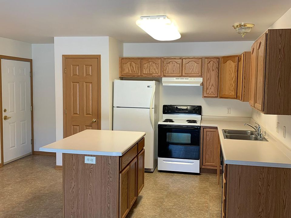 4637 Southridge Ct 8, Eau Claire, WI 54701 Zillow