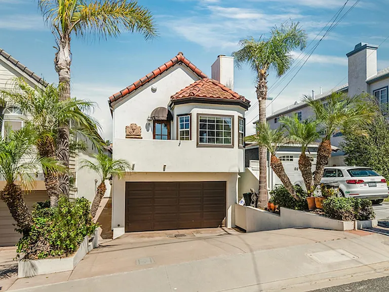 1524 Steinhart Ave — Photo 1
