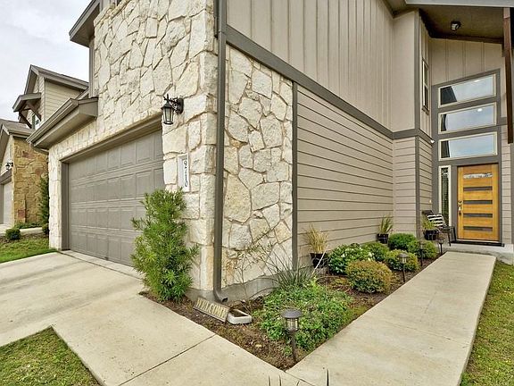 4th image of 9710 Tanglemede St