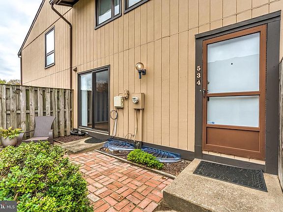 5th image of 534 Glen Ct