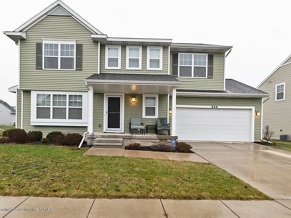 658 Puffin Place Front Exterior