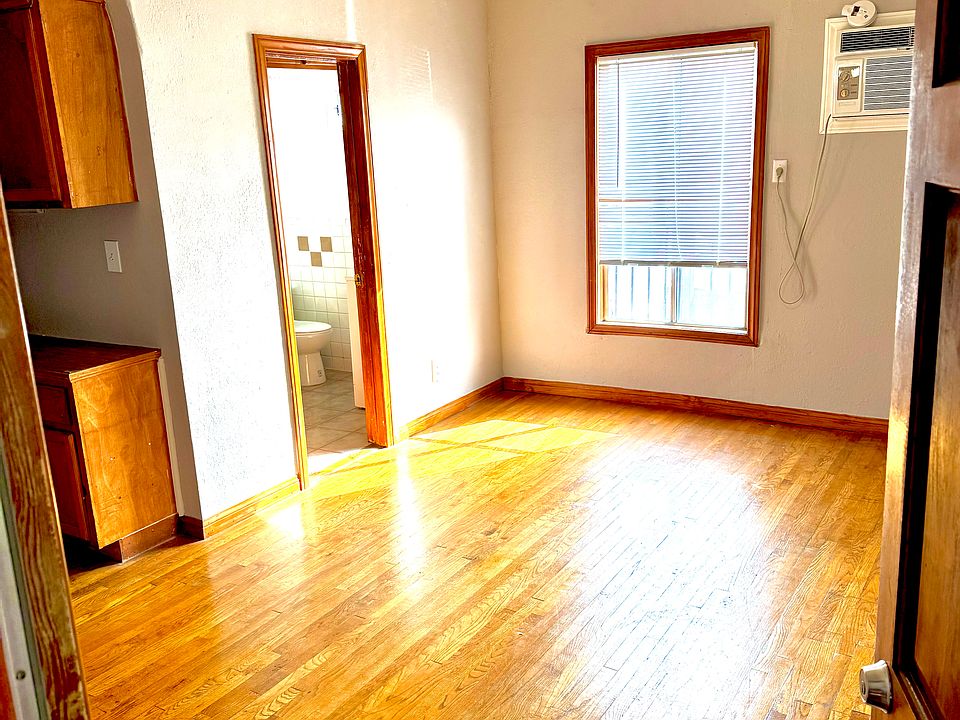 1st image of 1119 N Edgemont St APT 108
