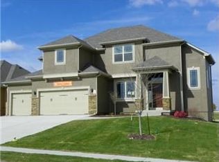 1702 Halls Creek Ave, Raymore, MO 64083
