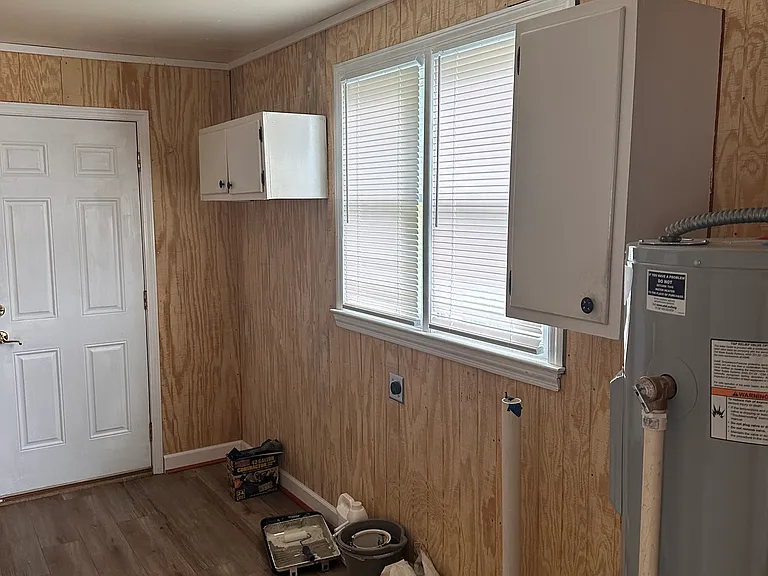 2213 W Main St — Photo 7