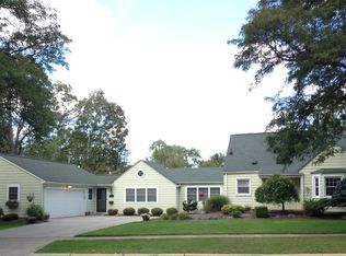 1232 Woodsboro Dr, Royal Oak, MI 48067