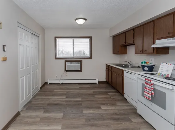 Sycamore Street Apartments, 503 Sycamore St #3, Tipton, IA 52772