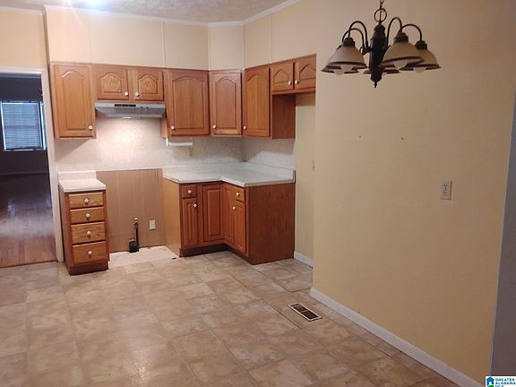 3rd image of 110 Coaling Rd
