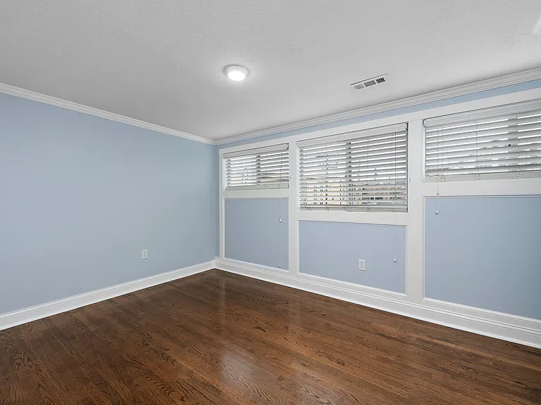 4544 Summit St — Photo 53