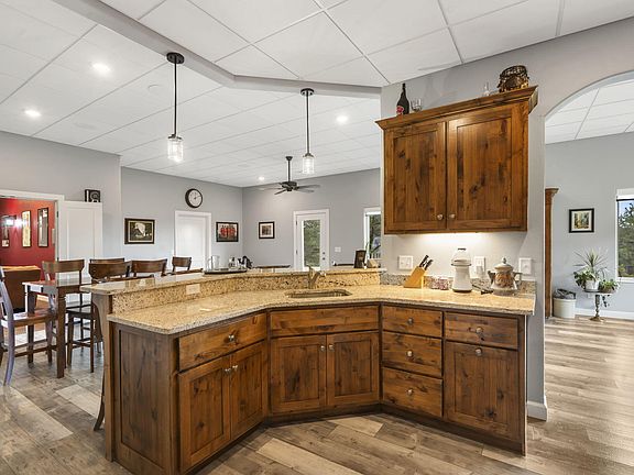 5th image of 64 Ridgemont Circle