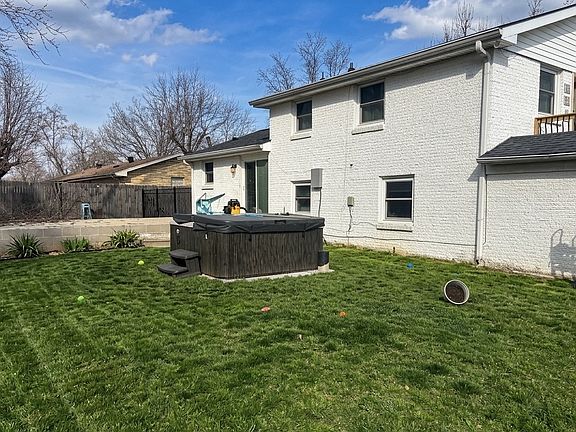 3rd image of 103 Riverwood Dr