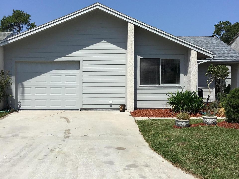 1st image of 2535 Dauphine Ct E
