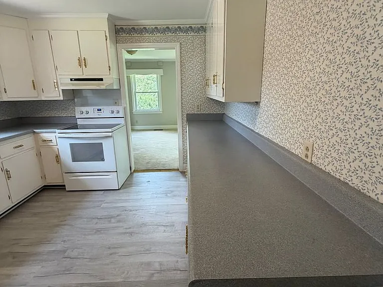 3252 Marthas Chapel Rd — Photo 8
