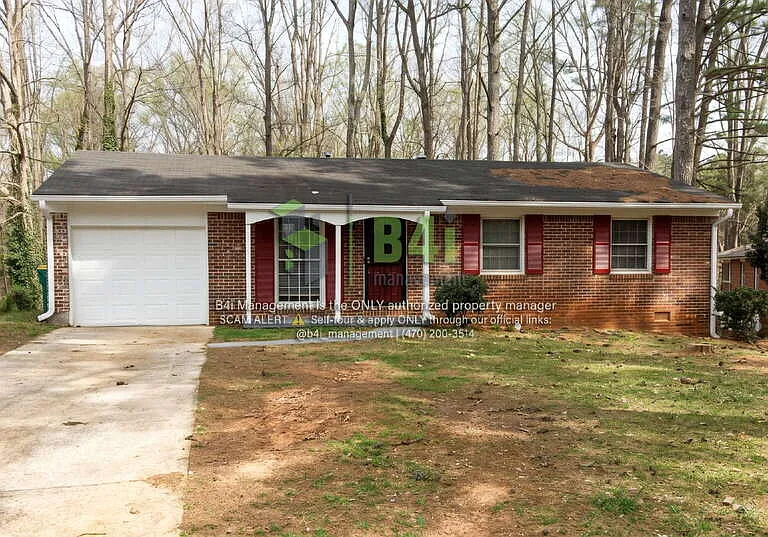 4470 Burks Rd — Photo 2