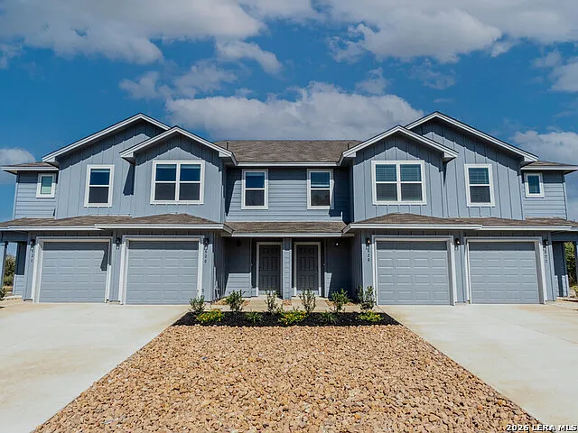 3 bed, 2.5 bath, 1242 sqft, $1,295 — Photo 2