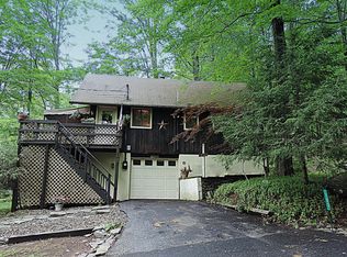 103 Launch Rd, Greentown, PA 18426