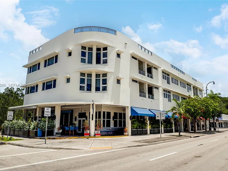 6701 Biscayne Blvd #205 — Photo 12