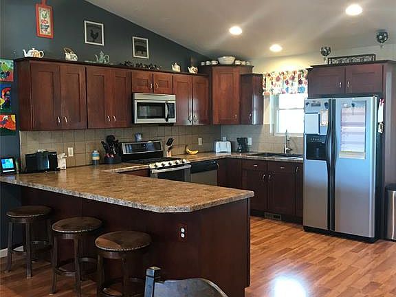 3rd image of 93 Telemark Ln