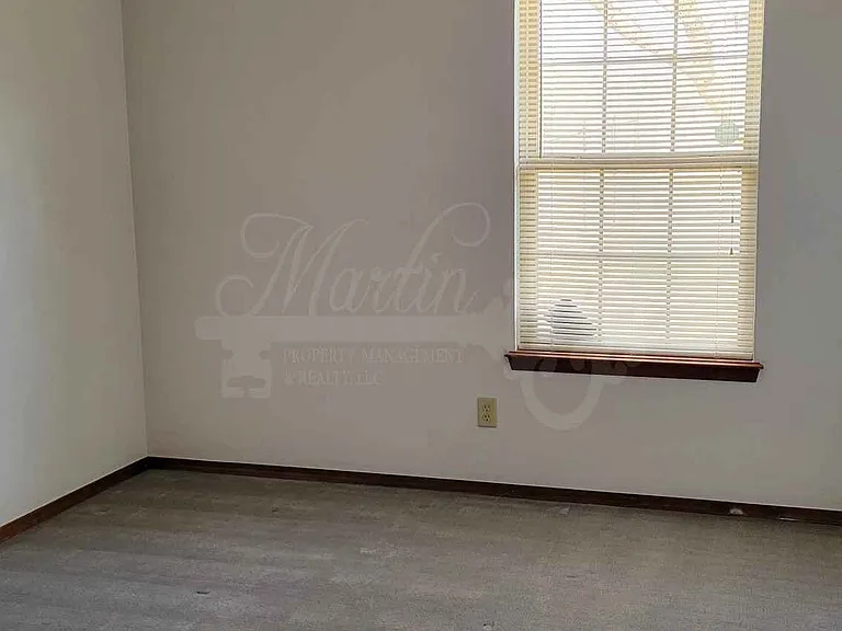 4303 N Bryan Ave — Photo 10