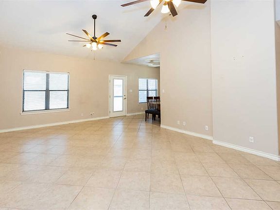 5th image of 8501 Crownwood Dr