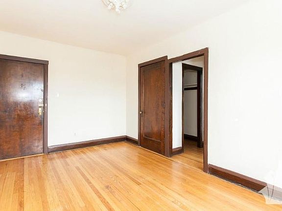 2nd image of 2700 N Spaulding Ave #3P