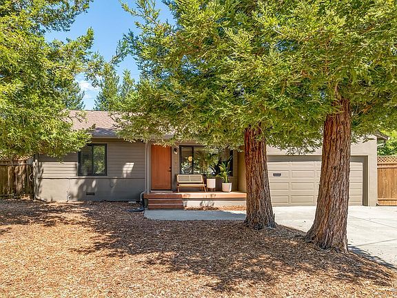 3rd image of 406 Corrillo Drive