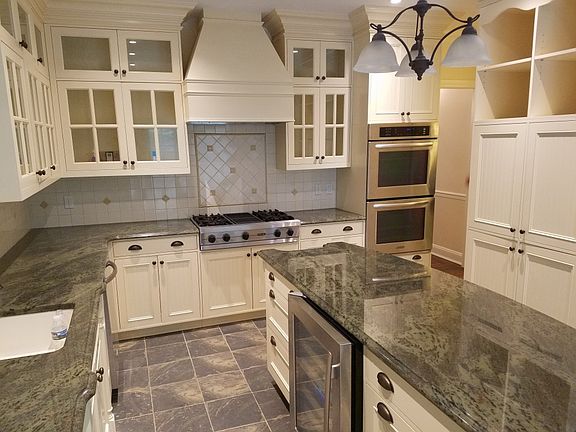 3rd image of 145 Nassau Ave