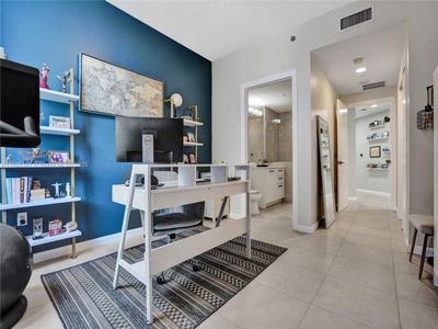 1050 Brickell Ave APT 2820, Miami, FL, 33131