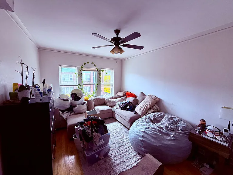 3356 Montrose — Photo 3