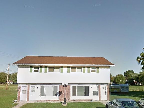 4th image of 406 E Poos Dr