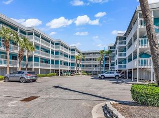 720 N Waccamaw Dr, Murrells Inlet, SC 29576