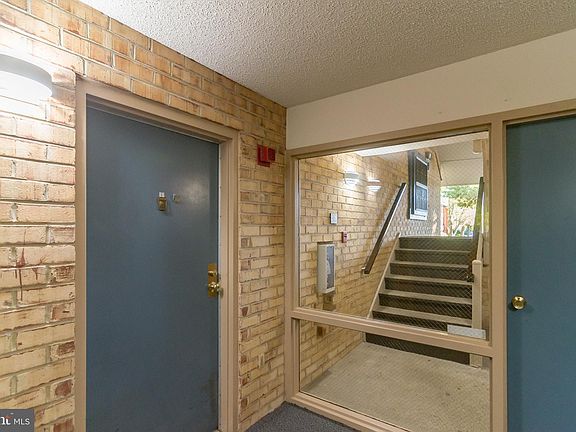 3rd image of 10214 Bushman Dr APT 101