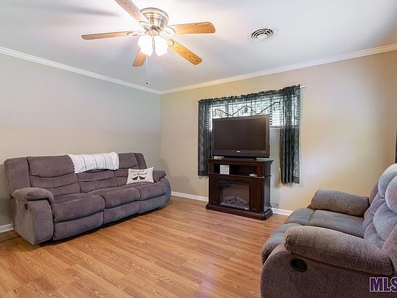 4th image of 57855 Random Oaks Dr