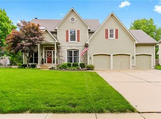 8157 Lingle Ln, Lenexa, KS 66215