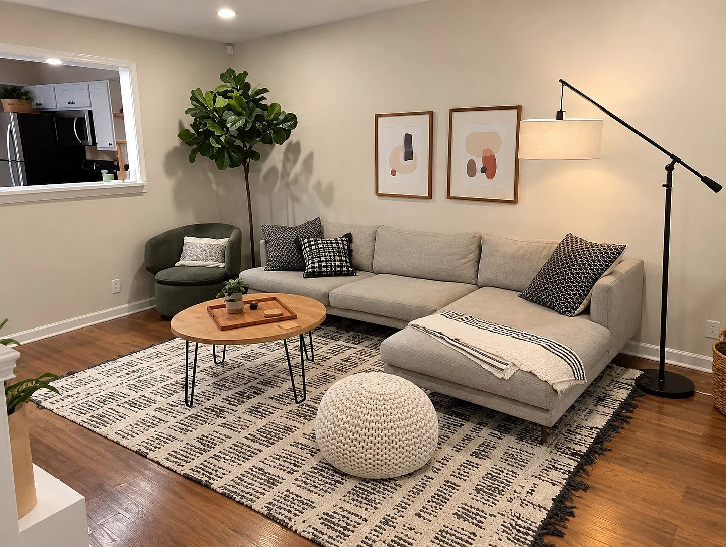 2 bed, 1.5 bath, 971 sqft, $2,100 — Photo 3