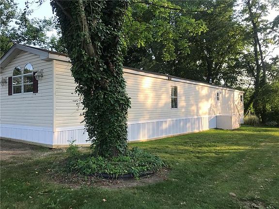 3rd image of 119 Knobvue Dr