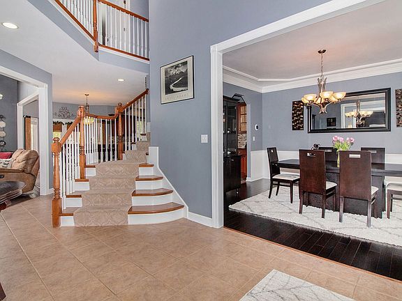 4th image of 735 Woodbury Ct