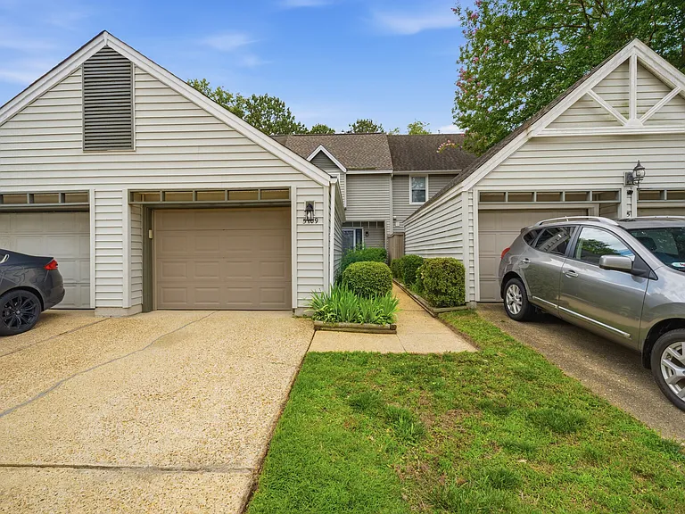 5109 Glenwood Way — Photo 3