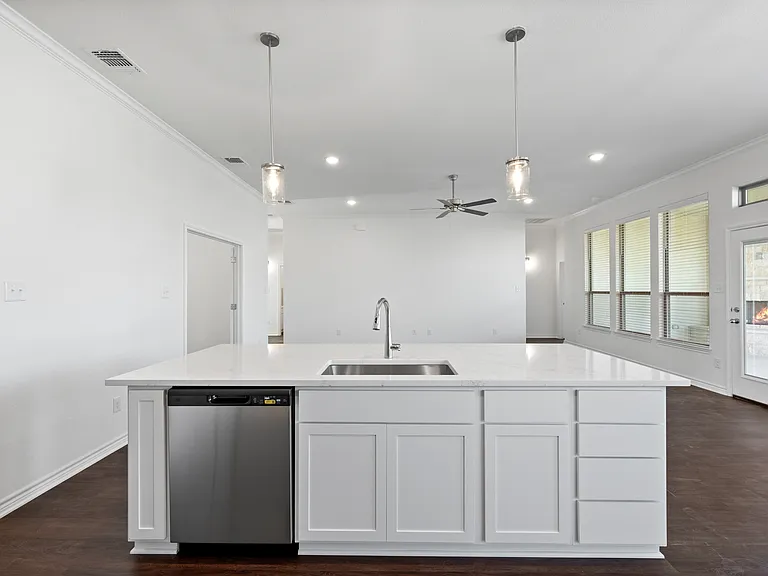 7308 Caladium Dr — Photo 16